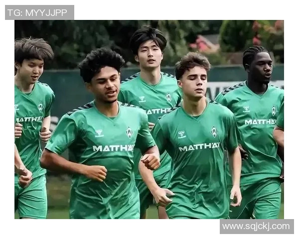 从草根到绿茵英雄 半路出道的足球球星逆袭之路