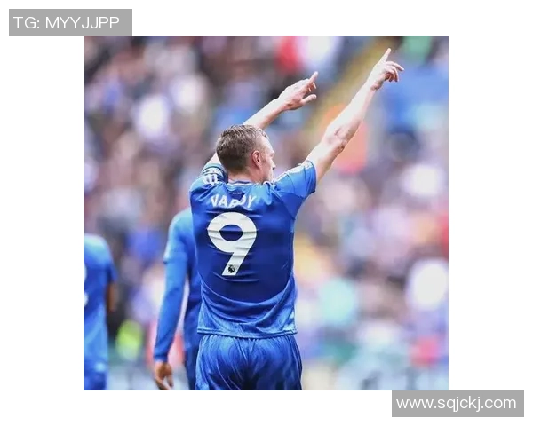 阿波罗足球球星视频揭秘:从草根到传奇的成长之路 阿波罗足球球星视频揭秘:从草根到传奇的成长之路