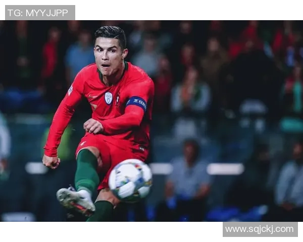 足球巨星之间的温馨对话与友情：场上场下的真挚互动与默契合作